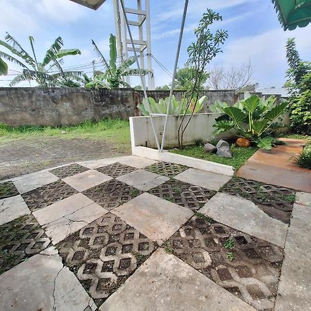 Villa Estetik Di Malang Esterno foto